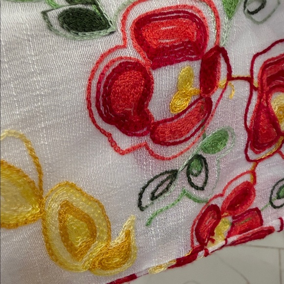 Embroidered Floral Button-Front Women’s Top in White with Red & Yellow Flowers - Picture 7 of 10